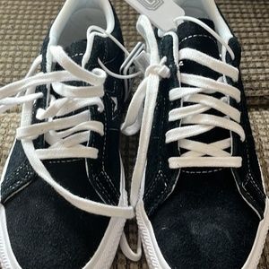 Converse 1 star size 7 ladies shoes